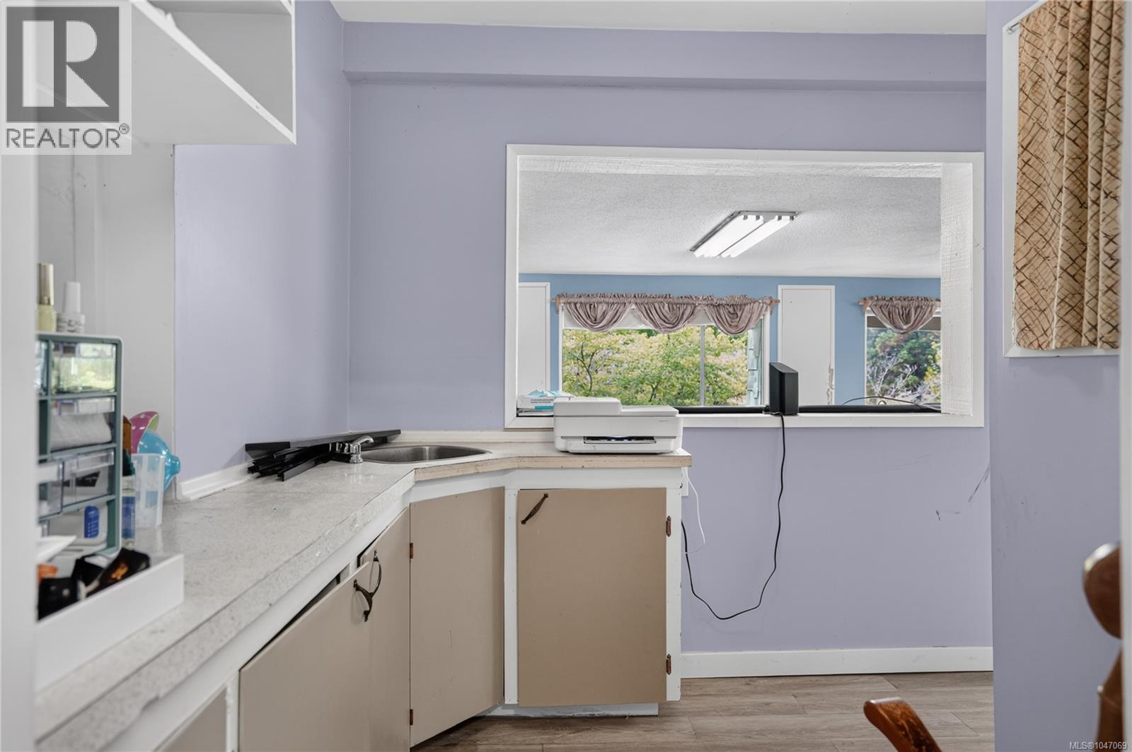 5633 STRICK Rd, Port Alberni