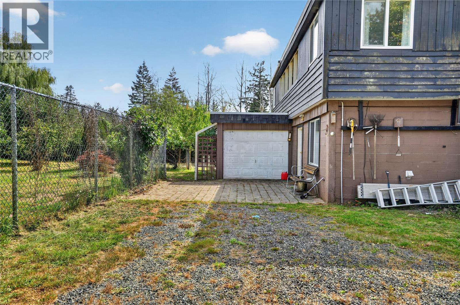 5633 STRICK Rd, Port Alberni