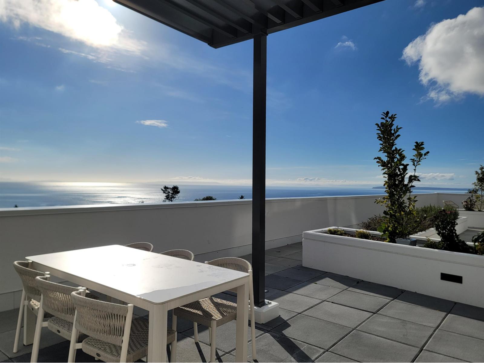 705 1342 JOHNSTON ROAD, White Rock