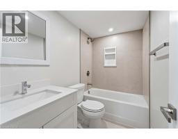 124 Mcelroy Road E Unit# 3, Hamilton, ON L9A1Y9 Photo 11
