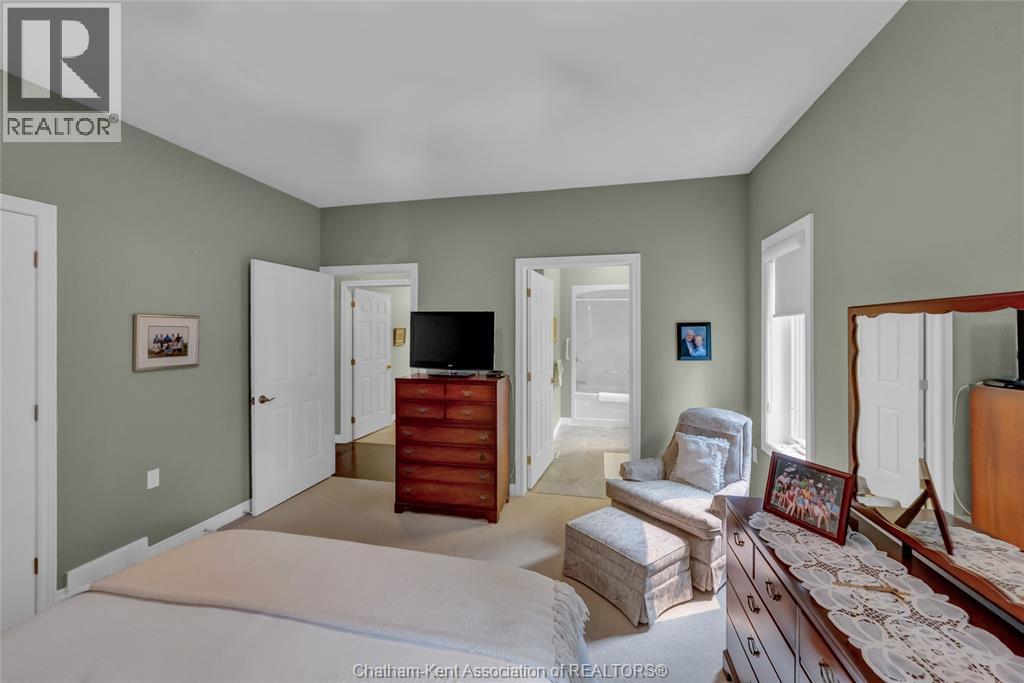 48 Veranda COURT - Image 28