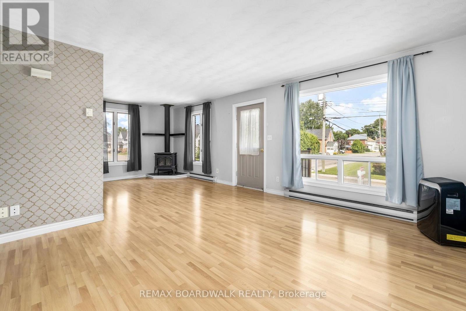 22 MERRICK STREET - 7
