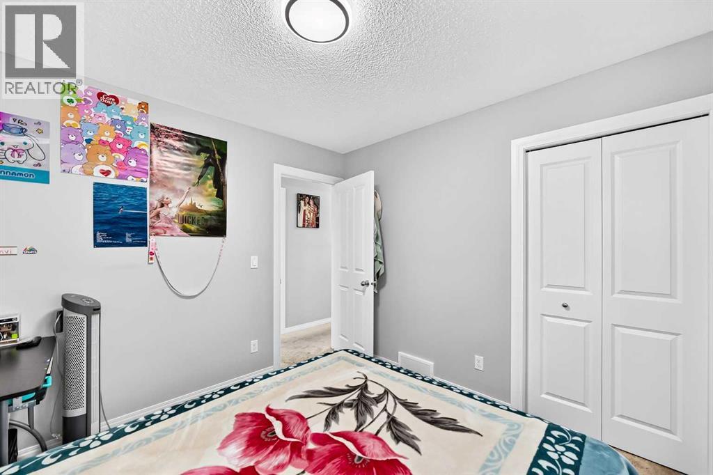 8 Skyview Point Terrace NE - 23