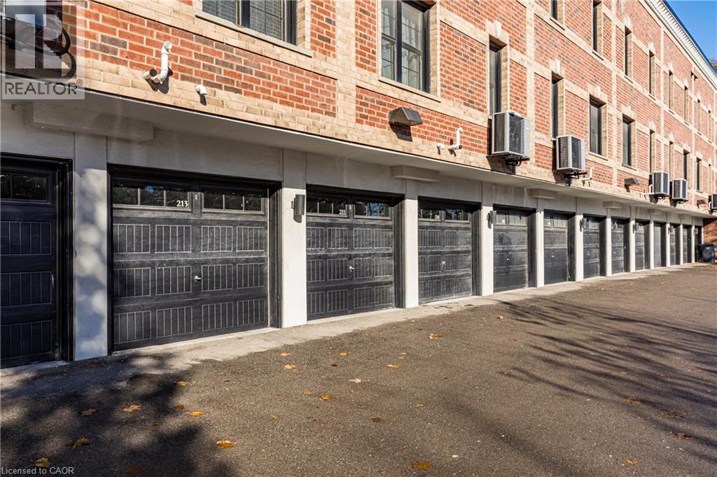 #213 760 LAKESHORE Road E - 20