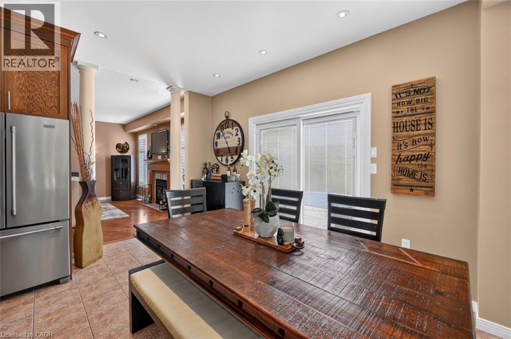 37 HICKORY Crescent - Image 12