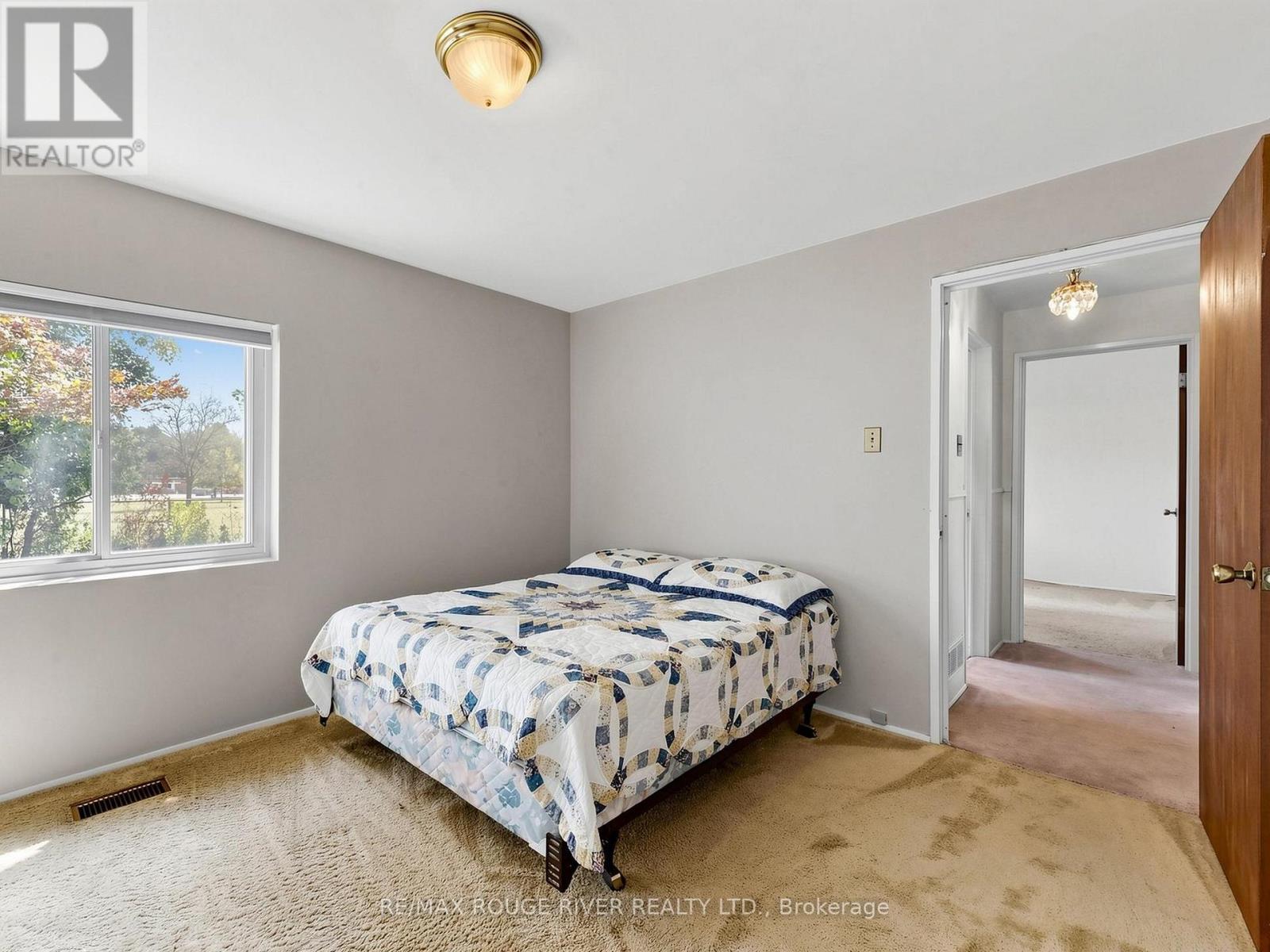 99 OAKLEY BOULEVARD - 14