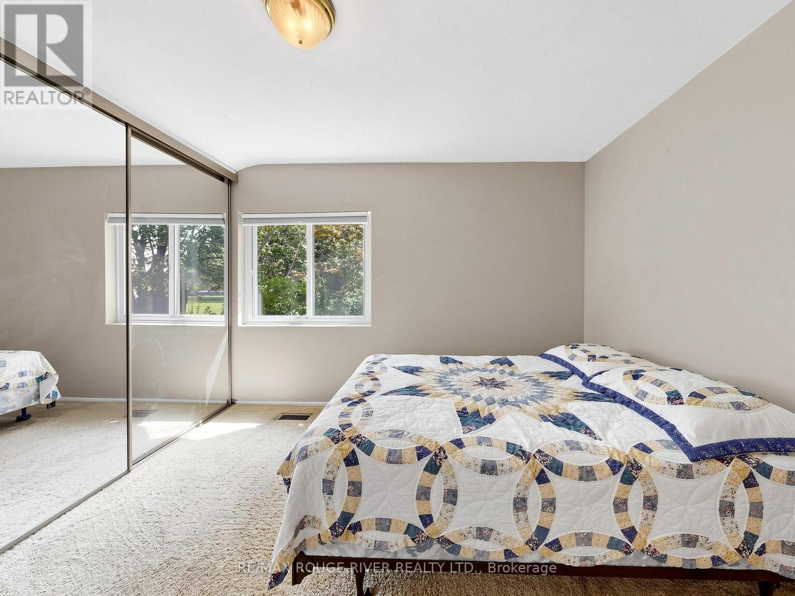 99 OAKLEY BOULEVARD - 16