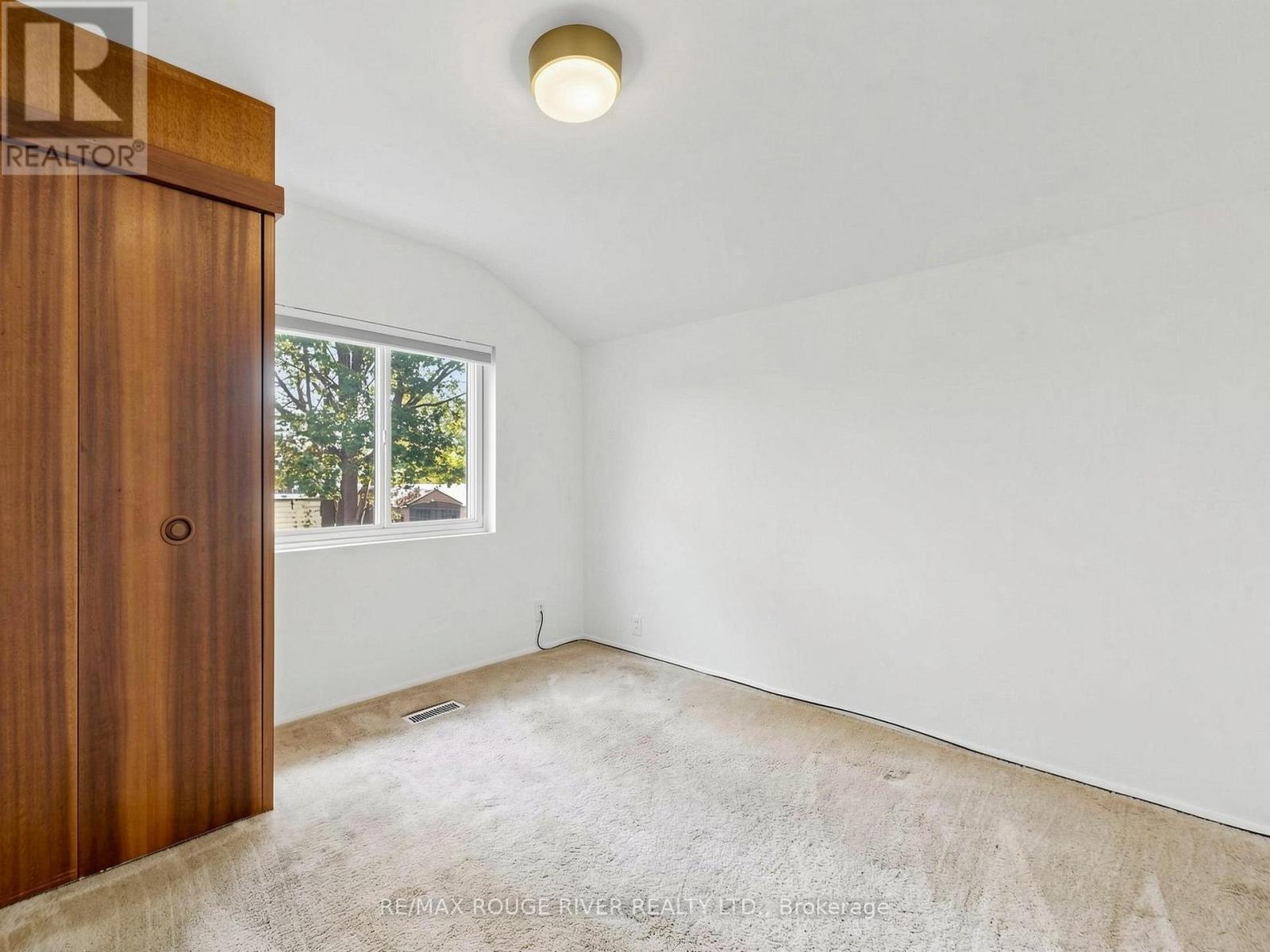 99 OAKLEY BOULEVARD - 19