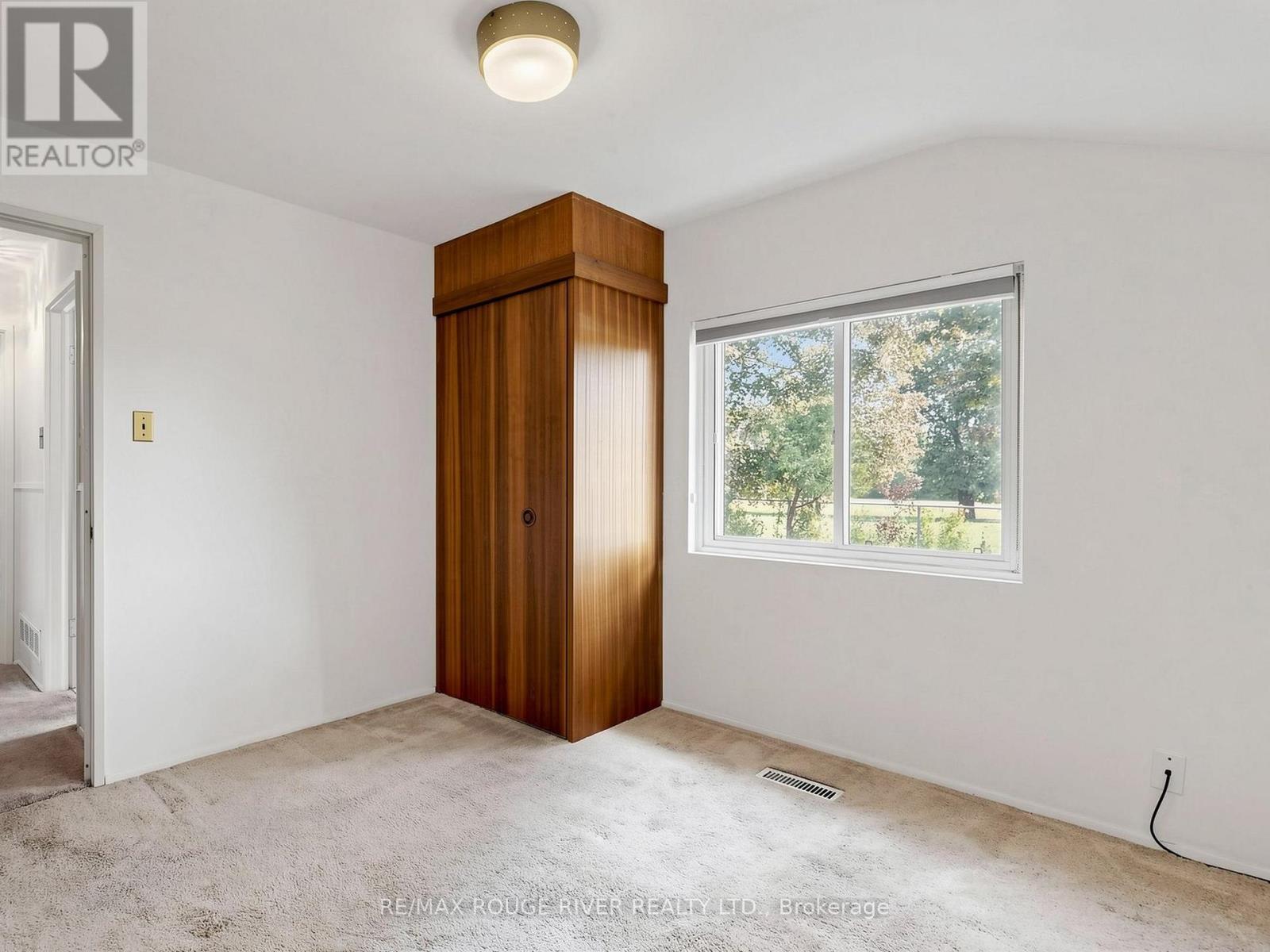 99 OAKLEY BOULEVARD - 20