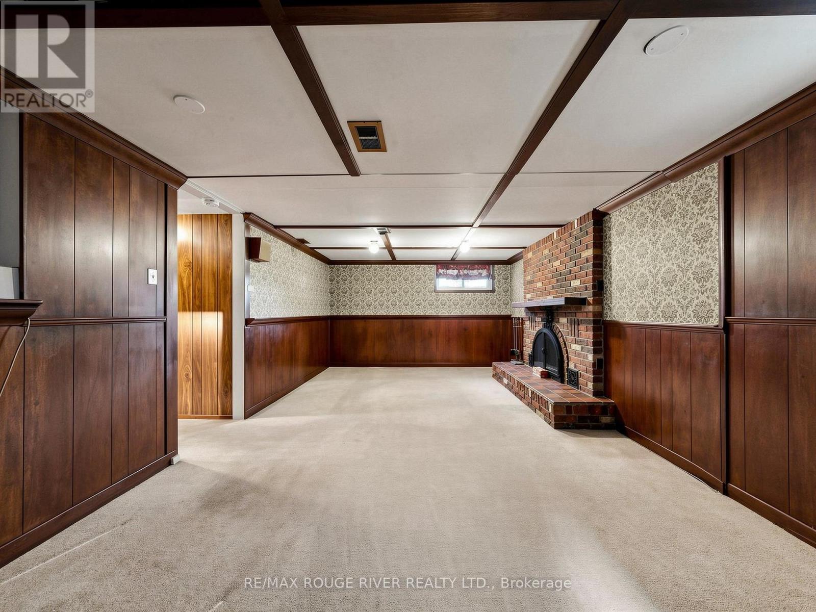 99 OAKLEY BOULEVARD - 26