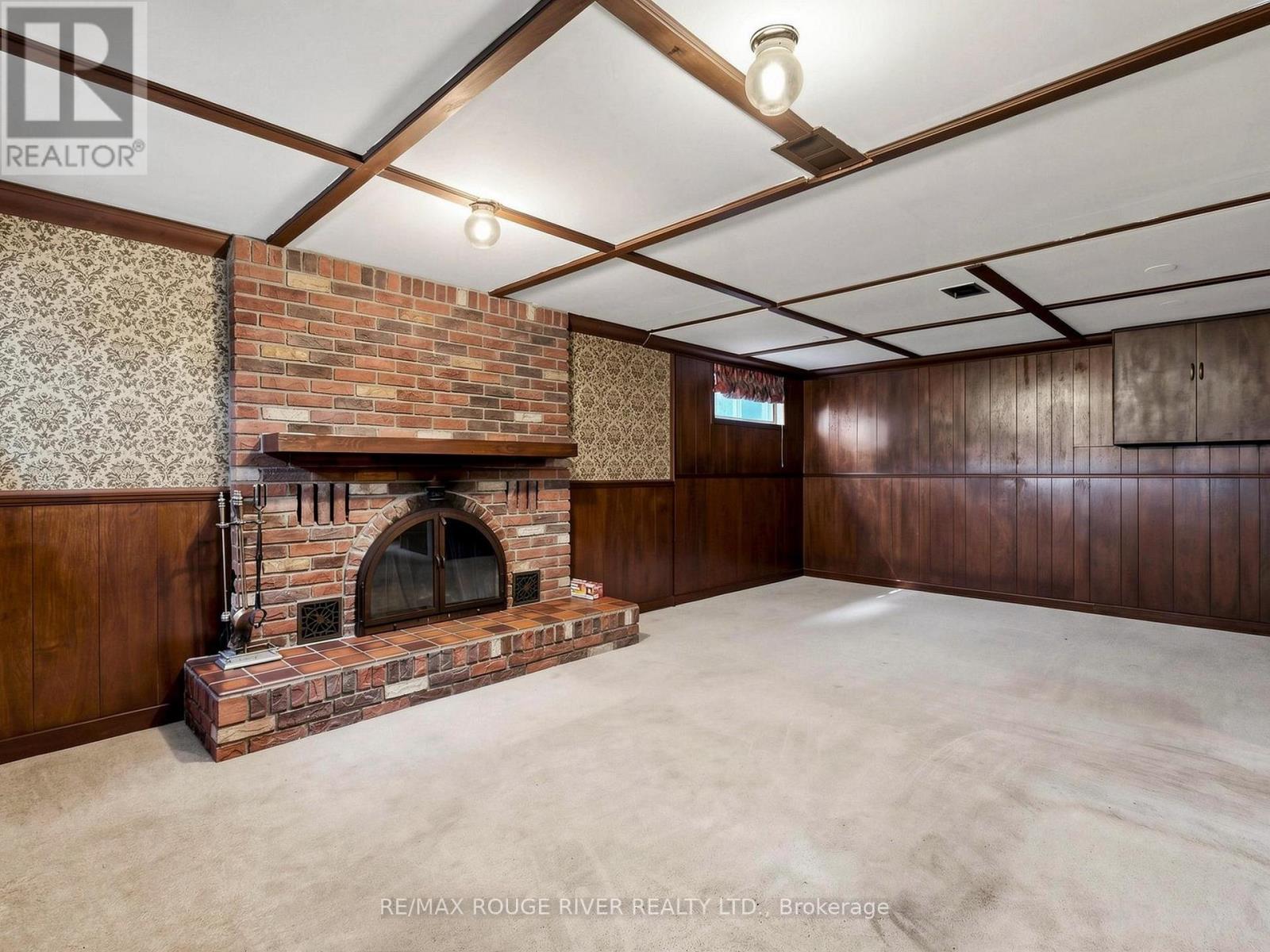 99 OAKLEY BOULEVARD - 27