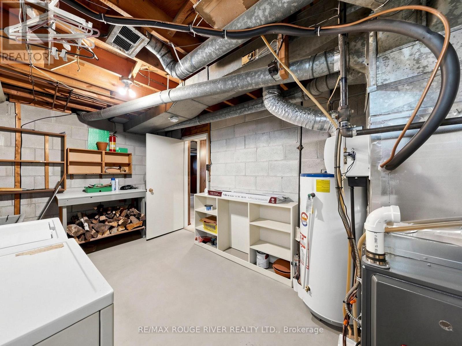 99 OAKLEY BOULEVARD - 31