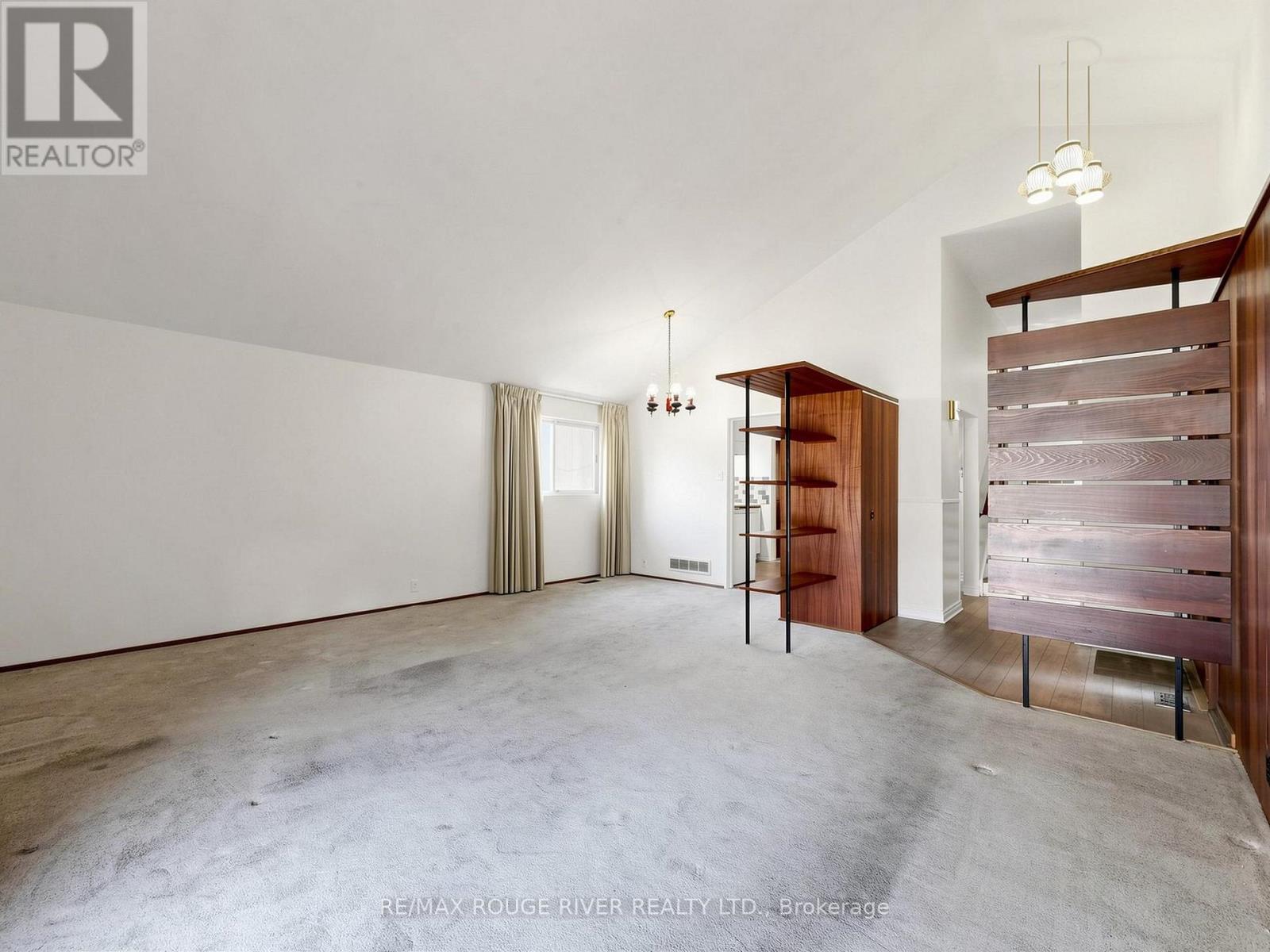 99 OAKLEY BOULEVARD - 6