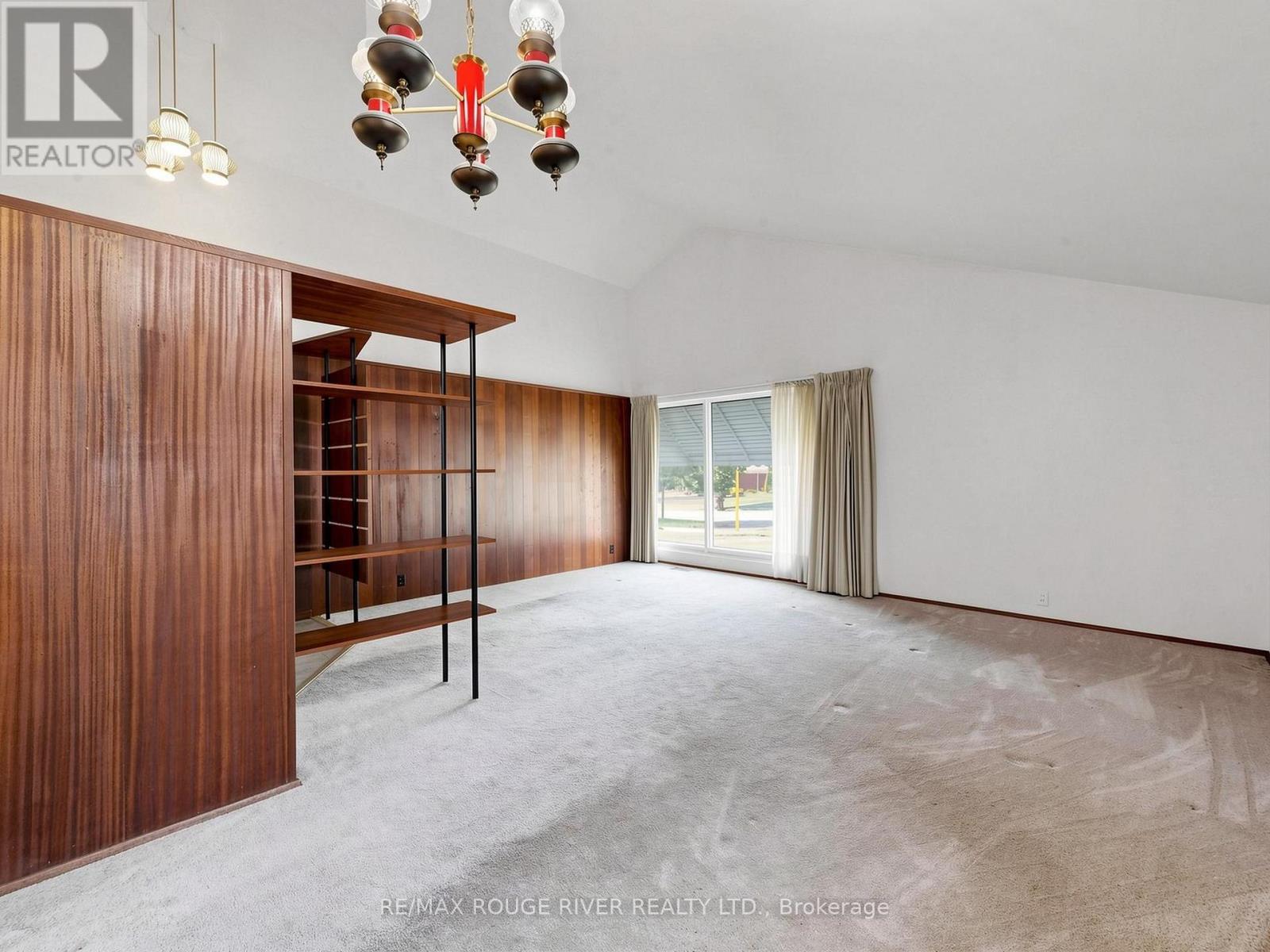 99 OAKLEY BOULEVARD - 8