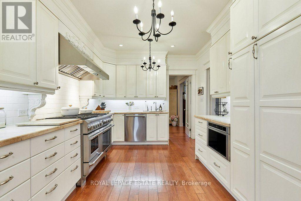 57 SILVER BIRCH AVENUE - 17