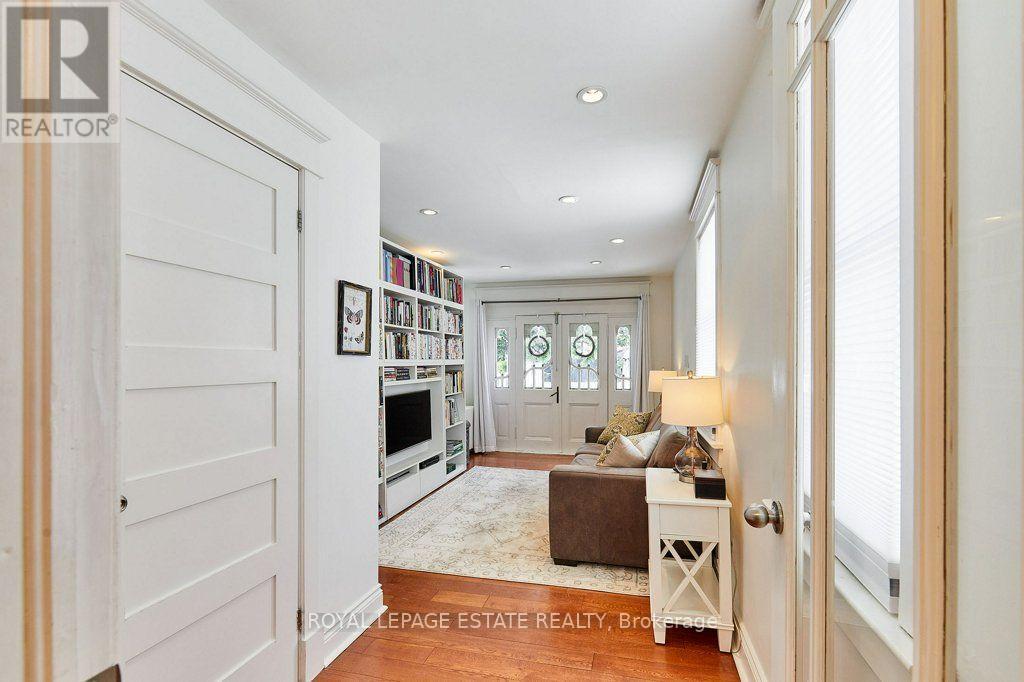 57 SILVER BIRCH AVENUE - 24