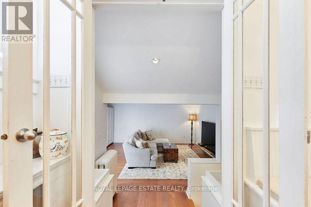 57 SILVER BIRCH AVENUE - 27