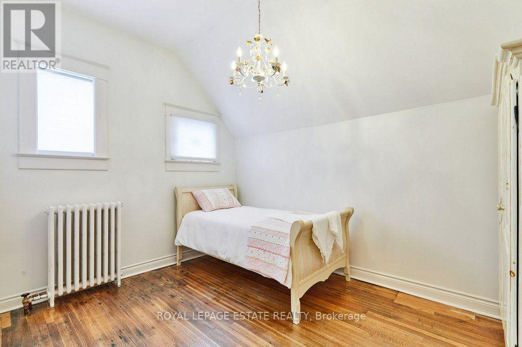 57 SILVER BIRCH AVENUE - 34