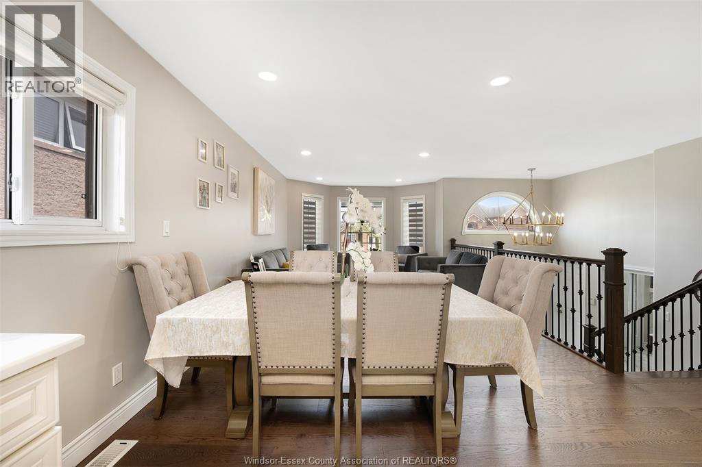 4205 BARTON CRESCENT - Image 17