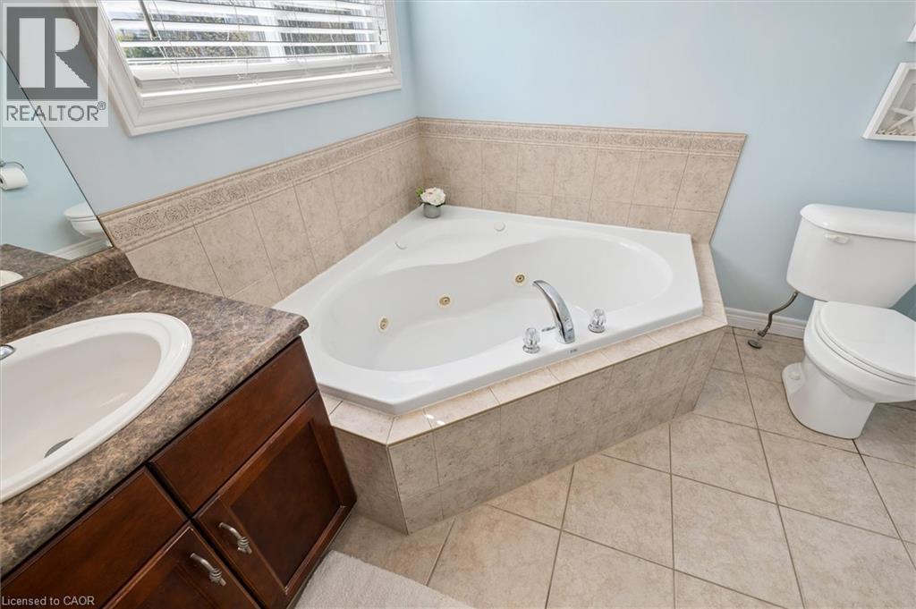 87 SUGAR KING Drive - Image 34