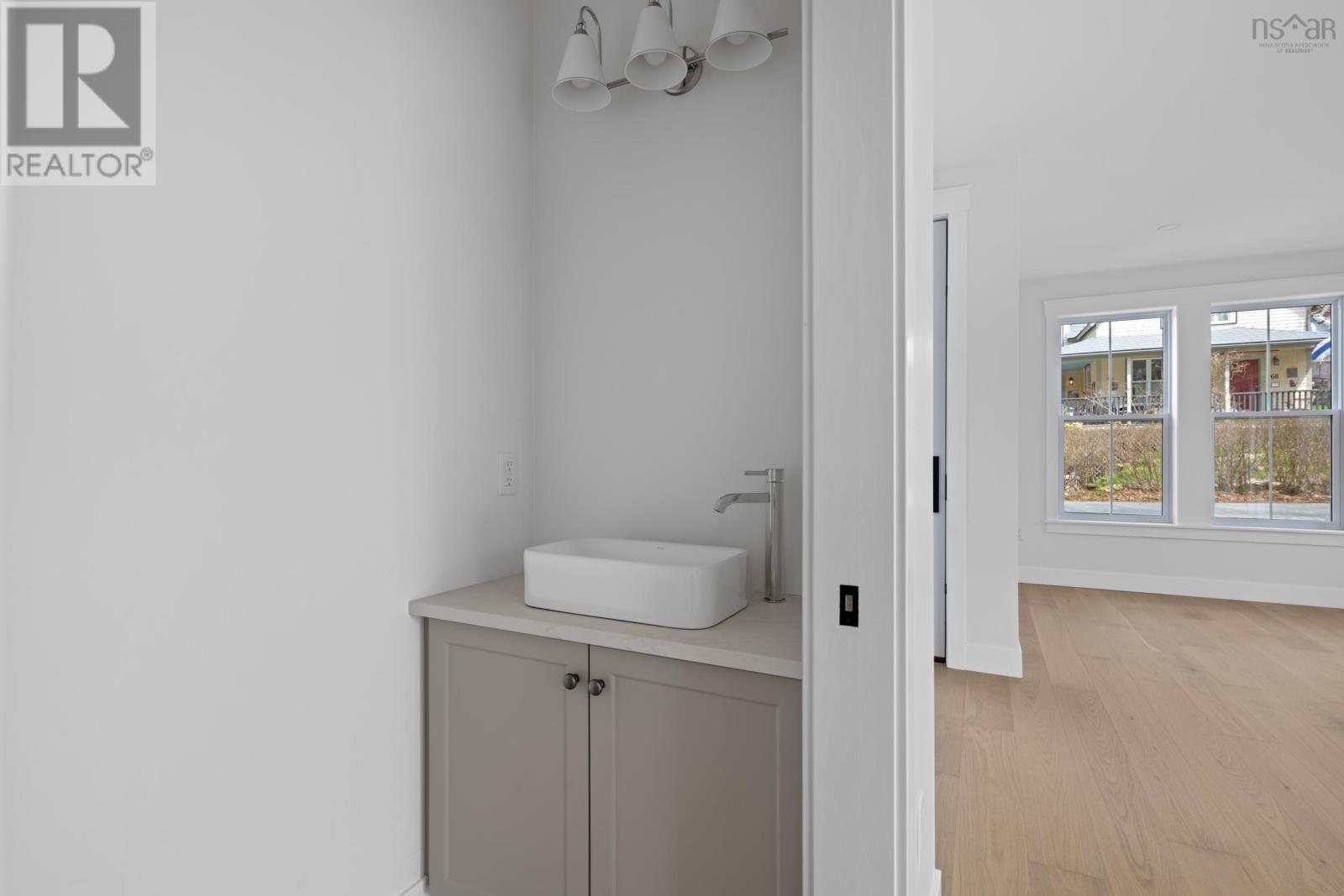 Property 11 of 46 of 69 Union Street
