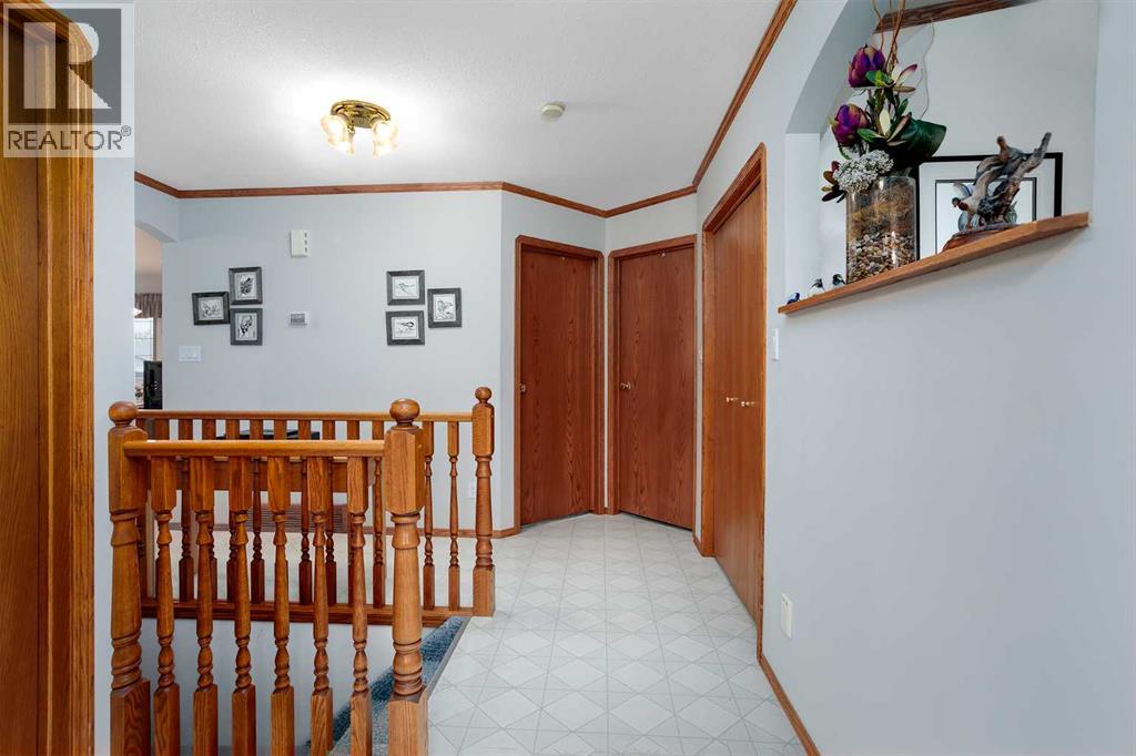 Listing photo – 5305 66 Street, Camrose