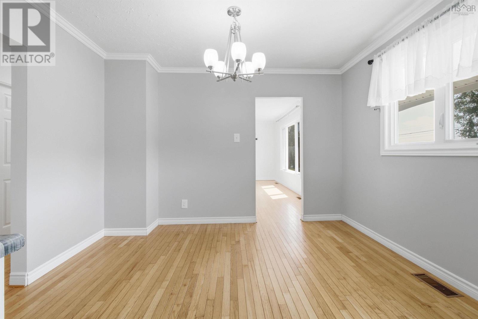 33 Inverary Drive - 11