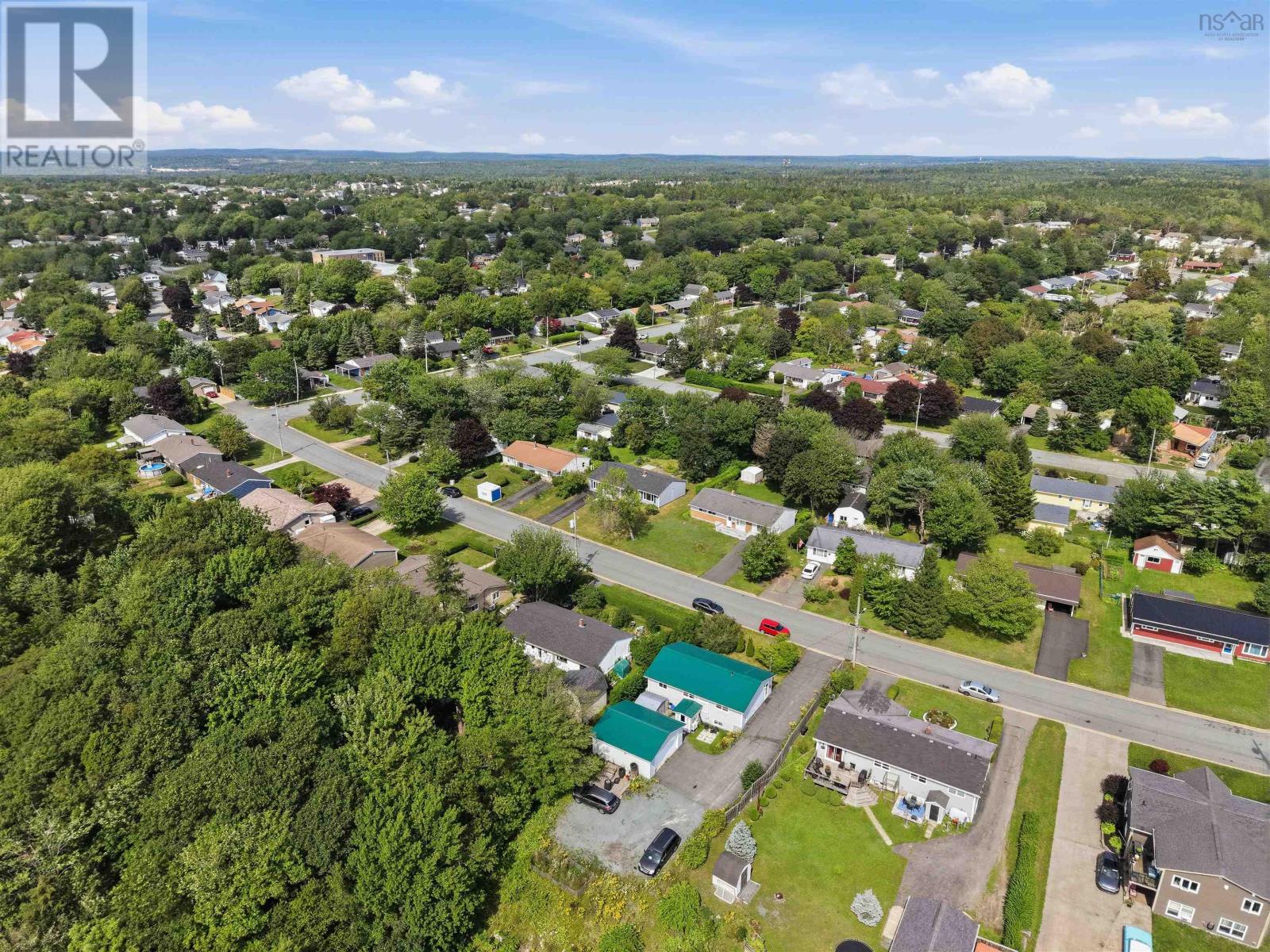 Property 26 of 27 of 33 Inverary Drive