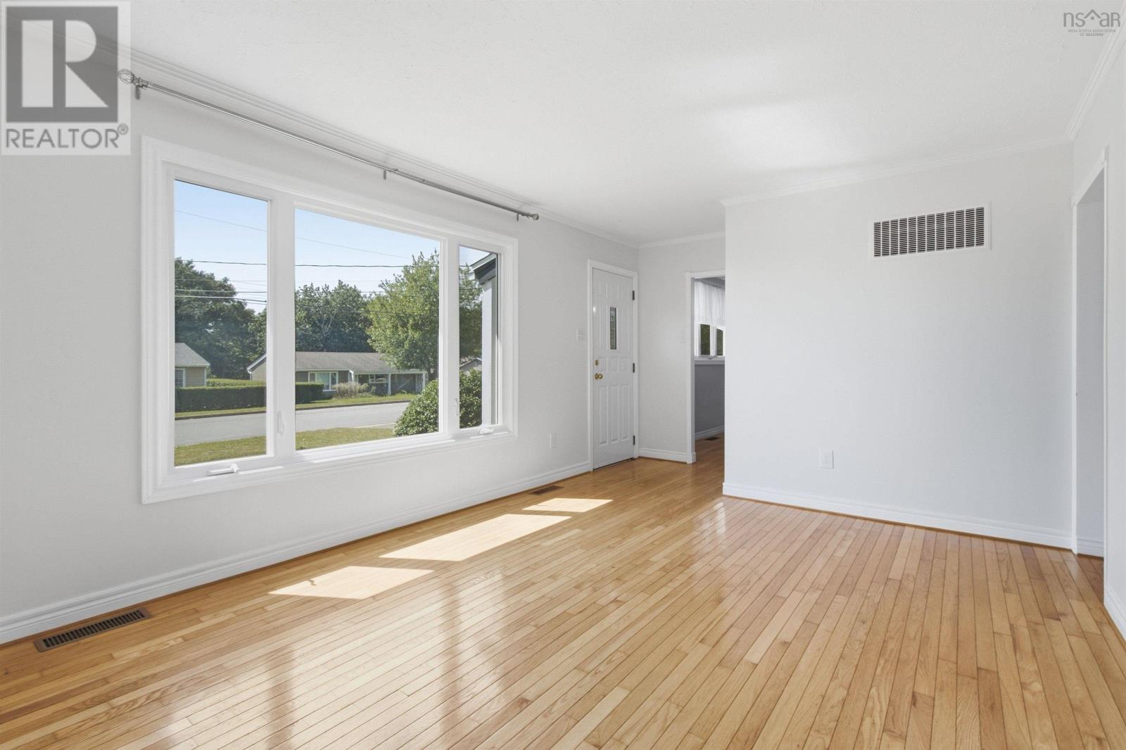 33 Inverary Drive - 3