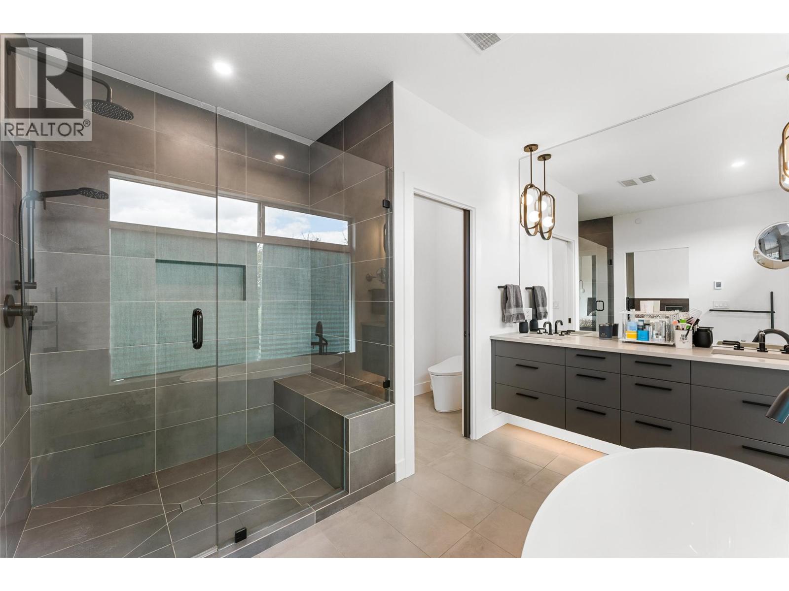 7920 Kidston Road Unit# 12, Coldstream