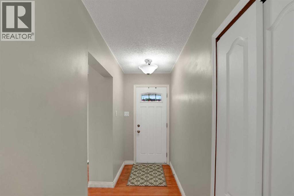 10315 8 Street SW - Image 40