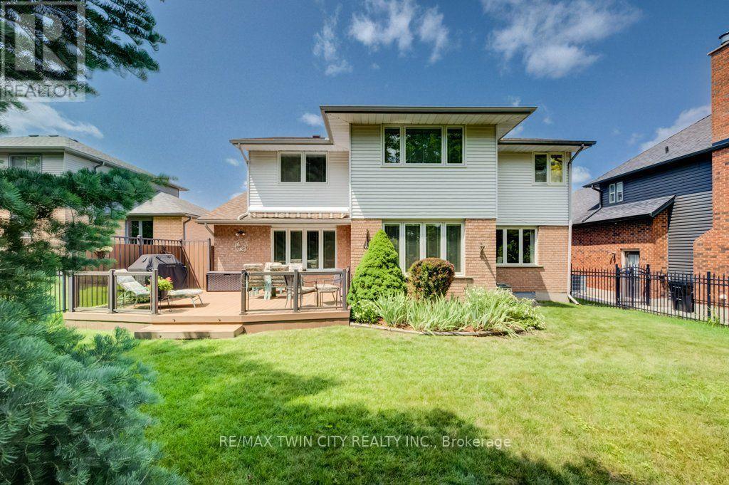 449 KNIGHTSBRIDGE COURT - 45