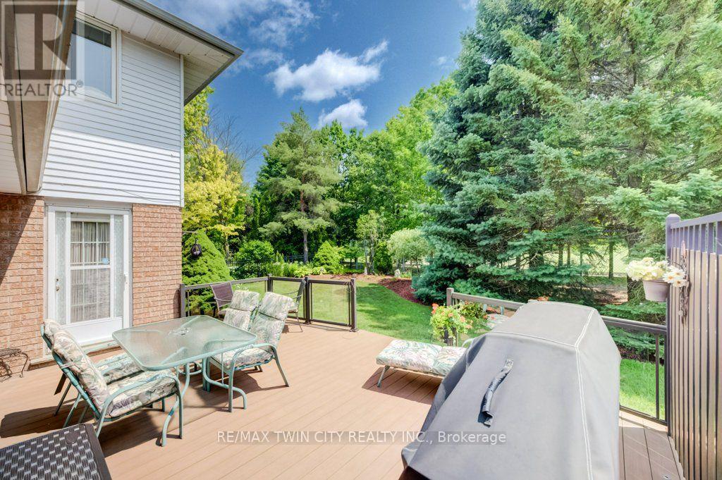 449 KNIGHTSBRIDGE COURT - 47