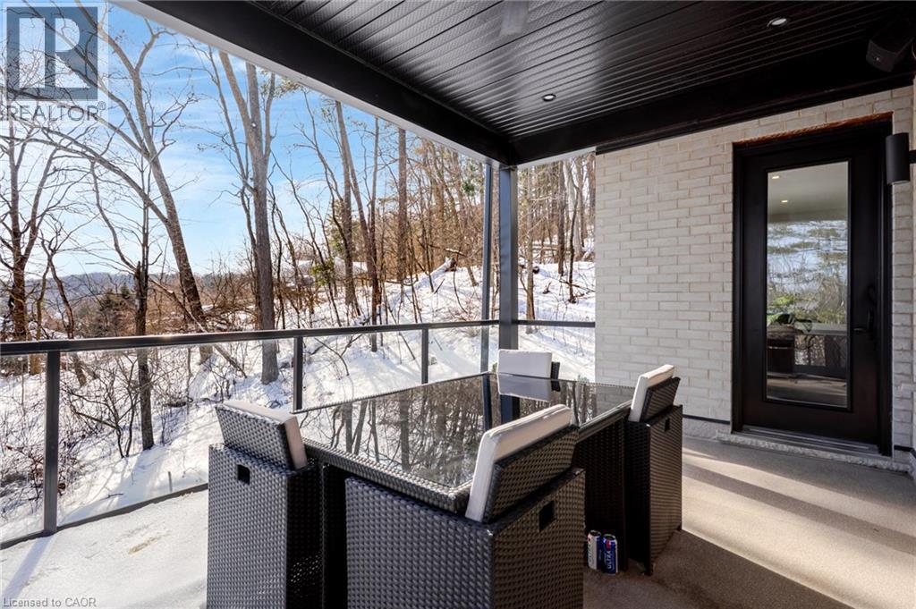 111 GRAND RIDGE Drive - Image 11