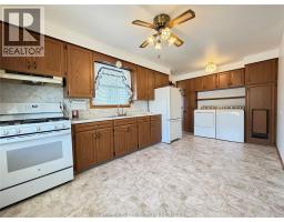 2pc Bathroom - 751 Albert Street, Wallaceburg, ON N8A1Y8 Photo 6