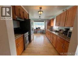 922 Resolution Rd, Tahsis, BC V0P1X0 Photo 20