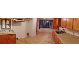 Kitchen - 922 Resolution Rd, Tahsis, BC V0P1X0 Photo 6