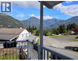 922 Resolution Rd, Tahsis, BC V0P1X0 Photo 12