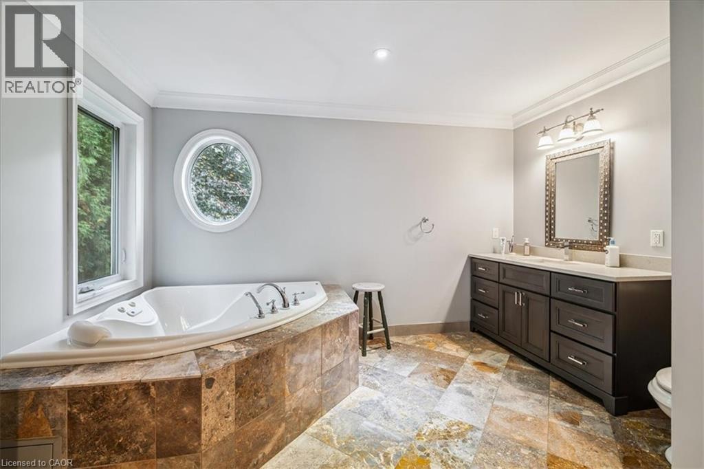 976 GARDEN Lane - 32