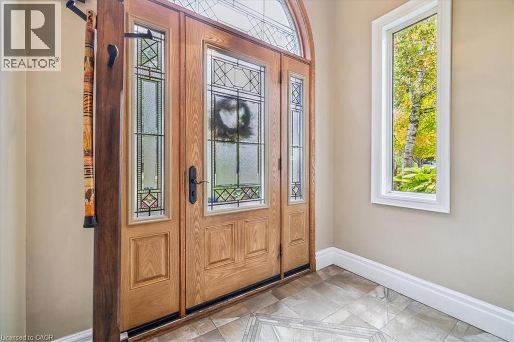 976 GARDEN Lane - Image 5