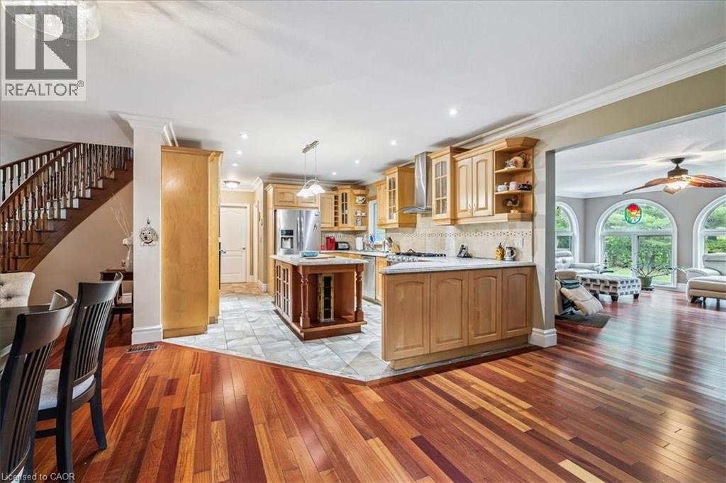 976 GARDEN Lane - 15