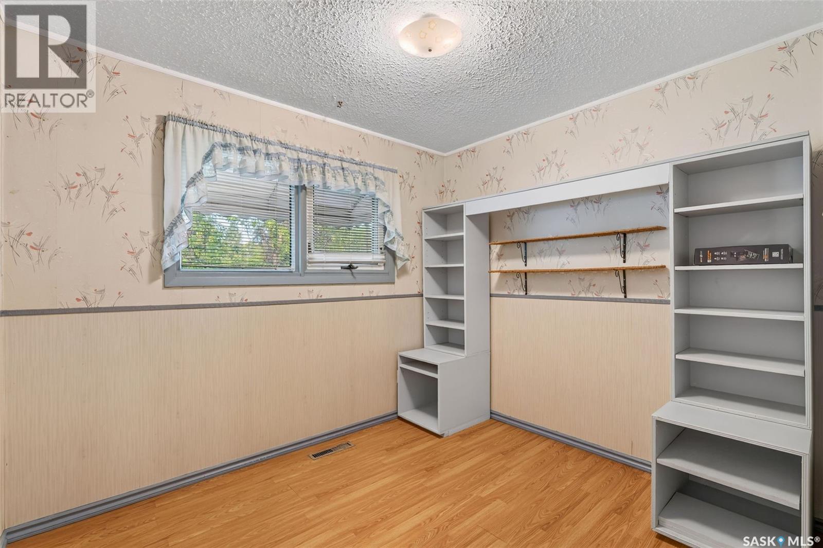 302 Bemford STREET - 46