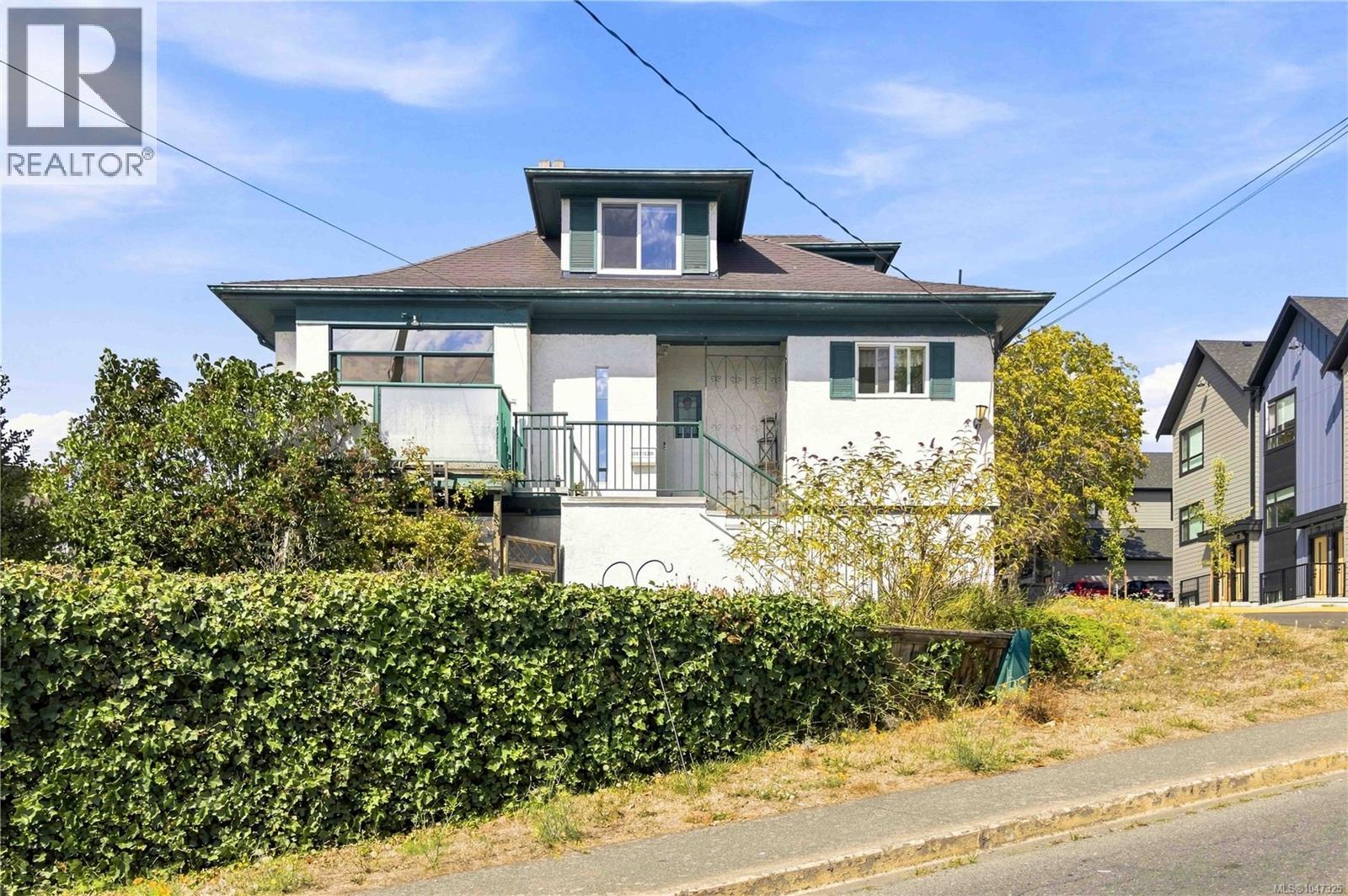 504 Wilson St - Image 4