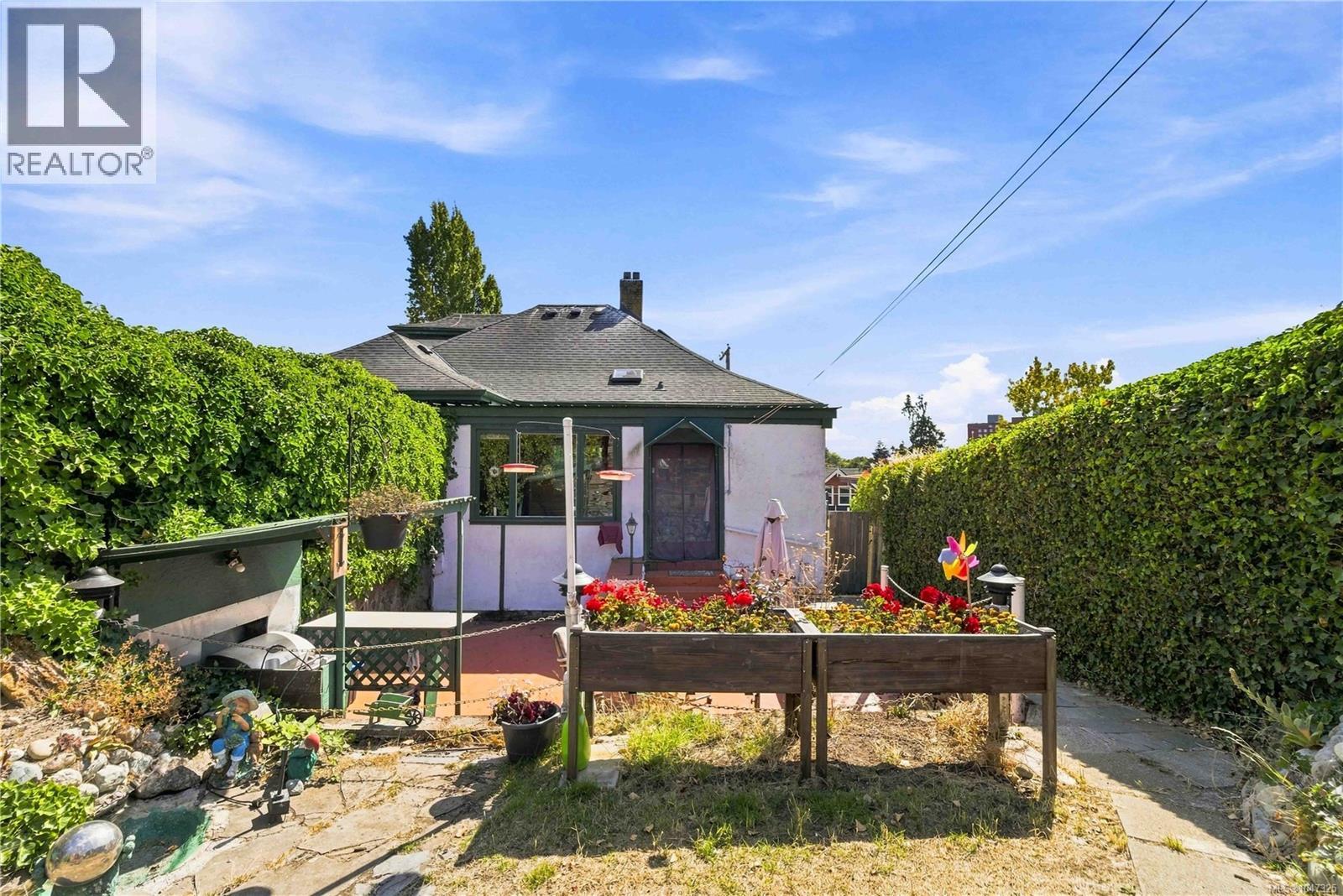 504 Wilson St - Image 60