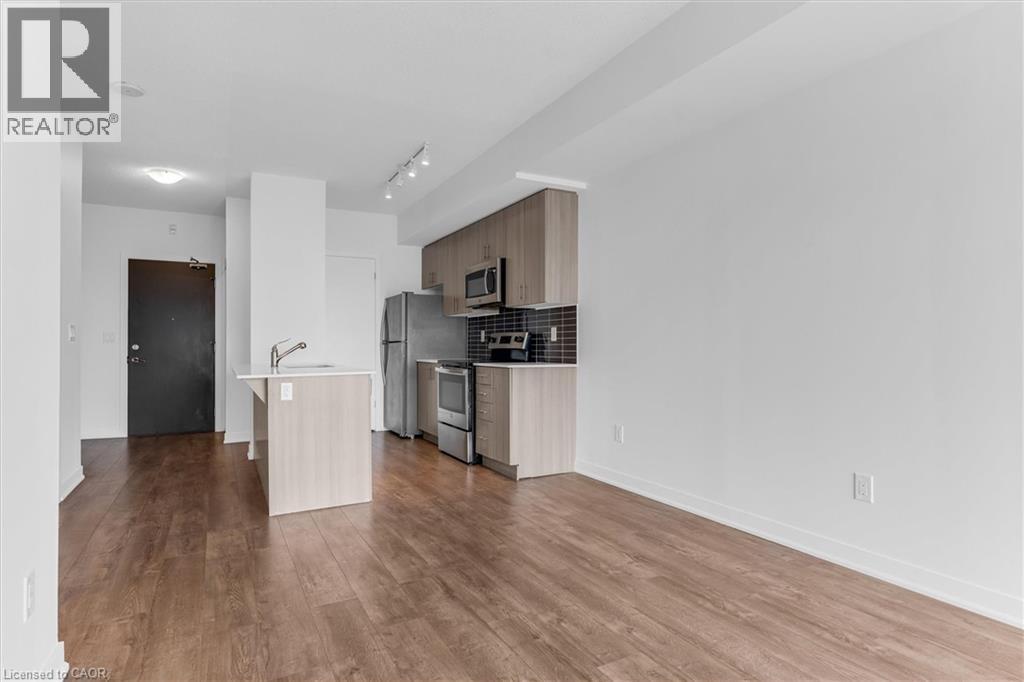 #612 550 NORTH SERVICE Road - Image 16