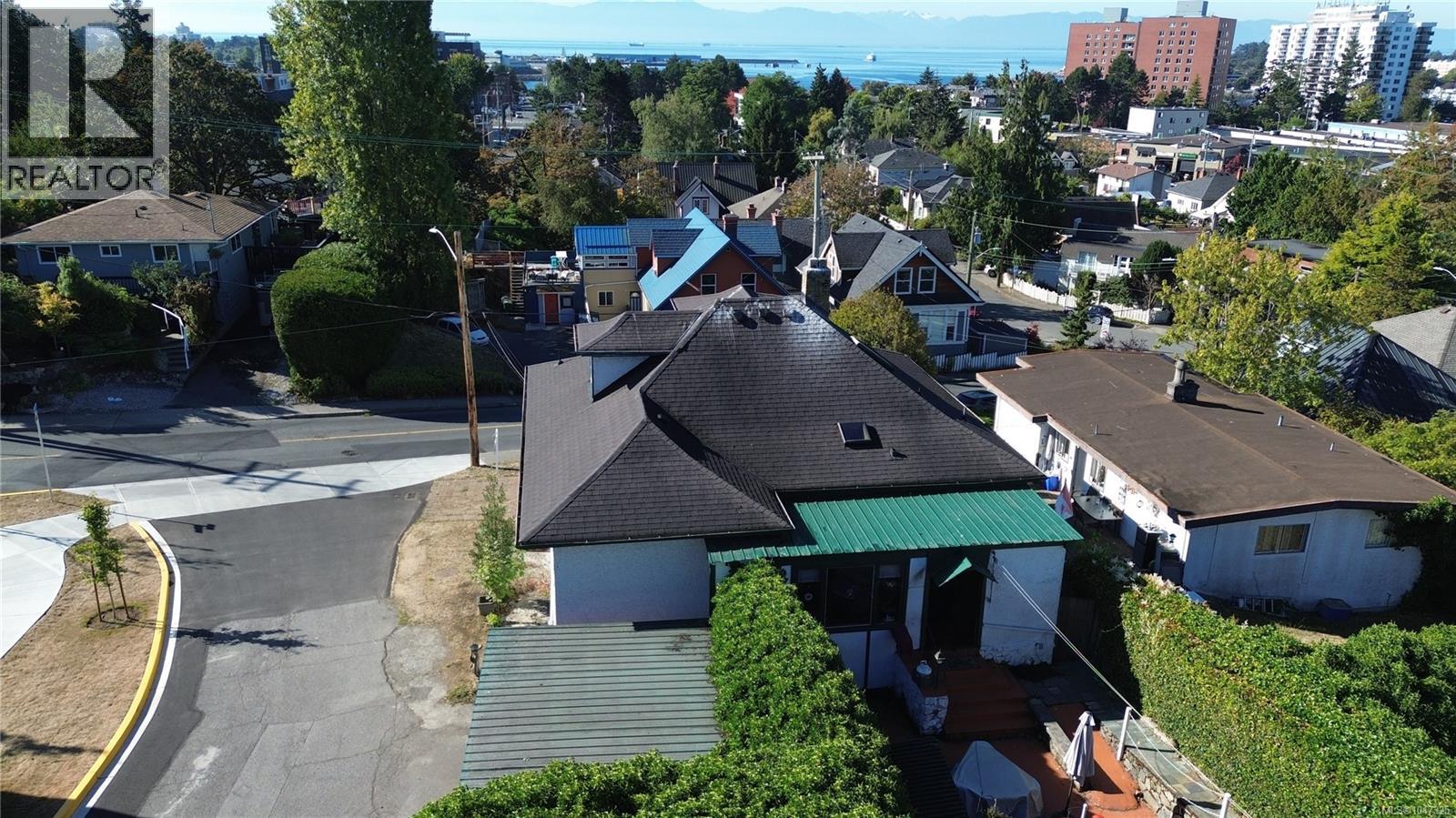 504 Wilson St - 68