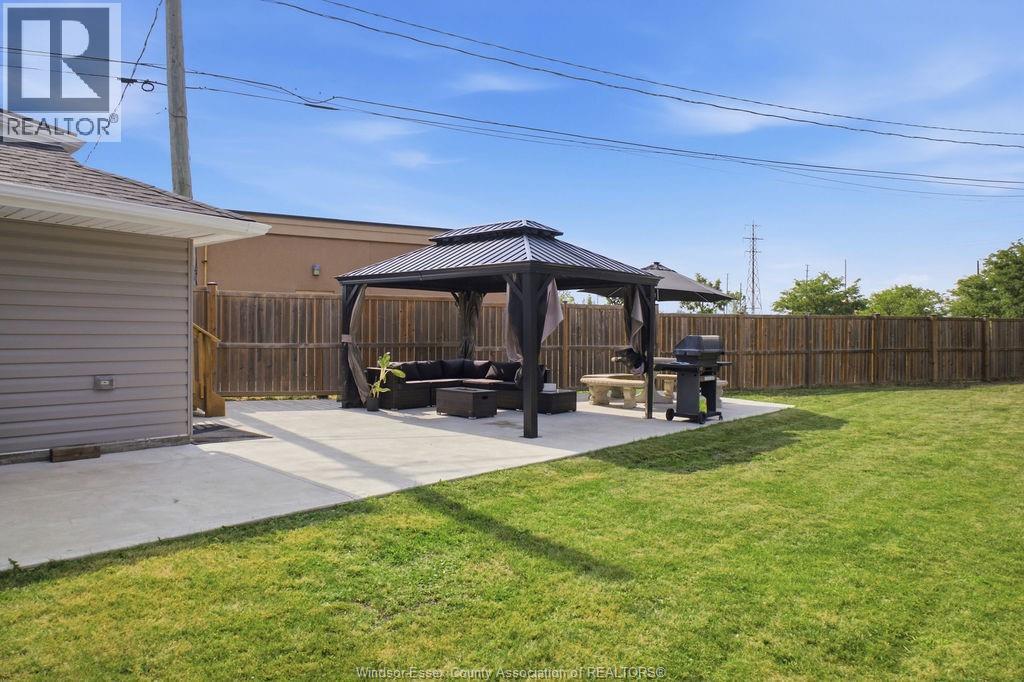 610 BRAZIL AVENUE - 44