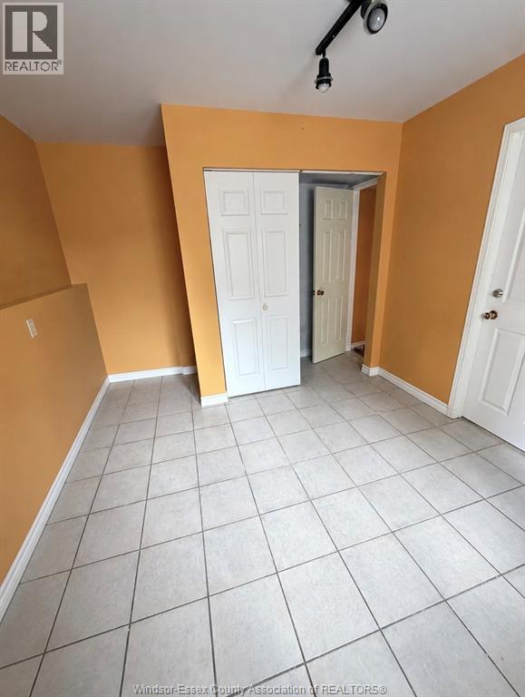 5 ALLEN COURT - 15