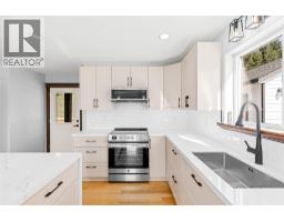 17936 Angus Road, Lake Country, BC V4V1B6 Photo 14