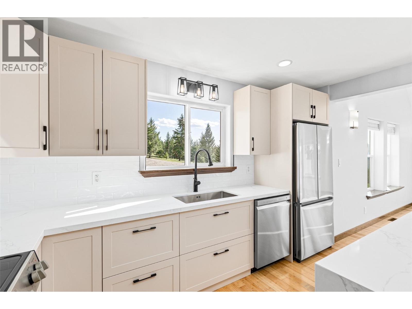17936 Angus Road, Lake Country